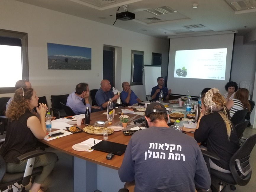 משרד החקלאות מבקר ב"מכון שמיר למחקר" וביחידה לחקלאות וחדשנות